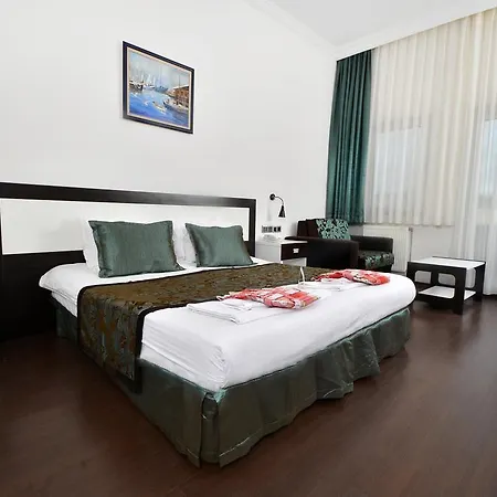 Doc's Thermal Wellness & Detox 4*